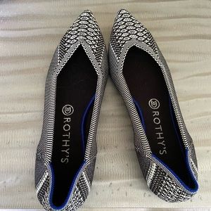 COPY - NEW Rothy’s pointed toe flats